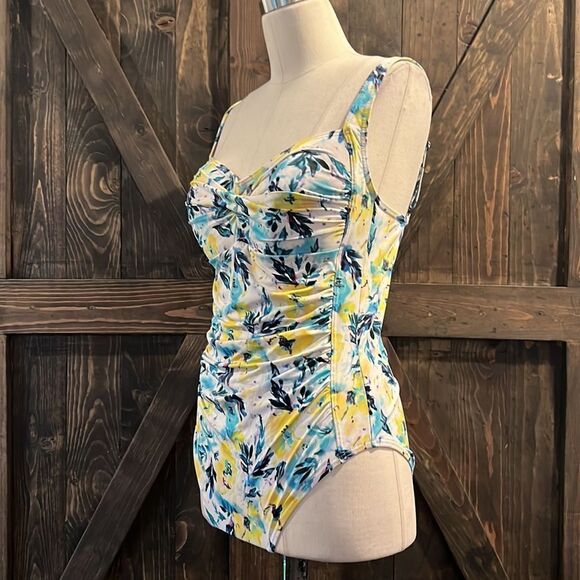 Nip Tuck Swimsuit One Piece Joanne Twist Multi Sz-10 - Picture 4 of 14